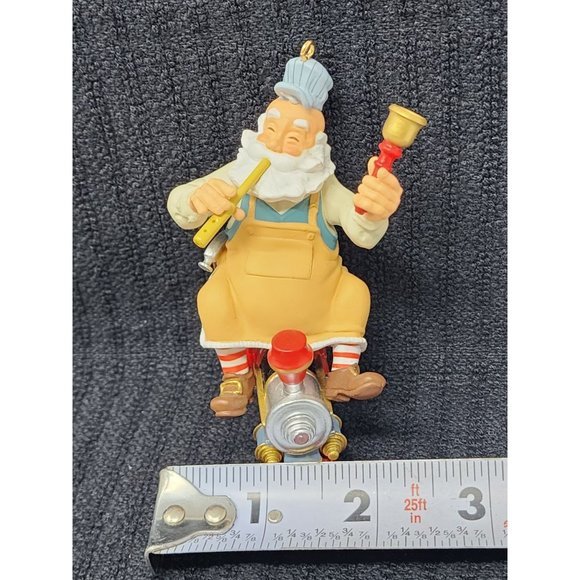 2000 Hallmark Keepsake Toymaker Sandta Christmas Ornament - Picture 7 of 8